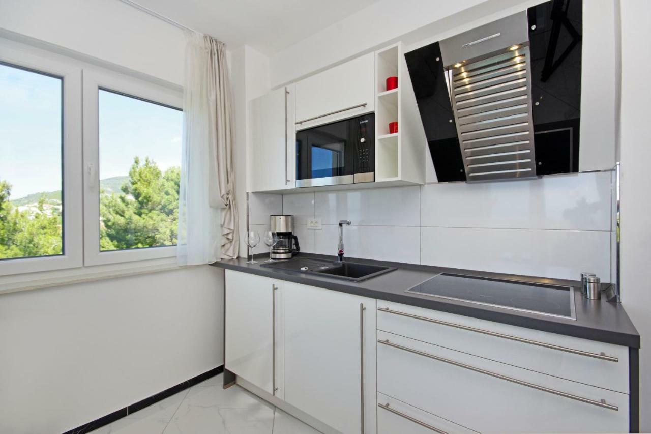 מאקרסקה Villa Inis מראה חיצוני תמונה