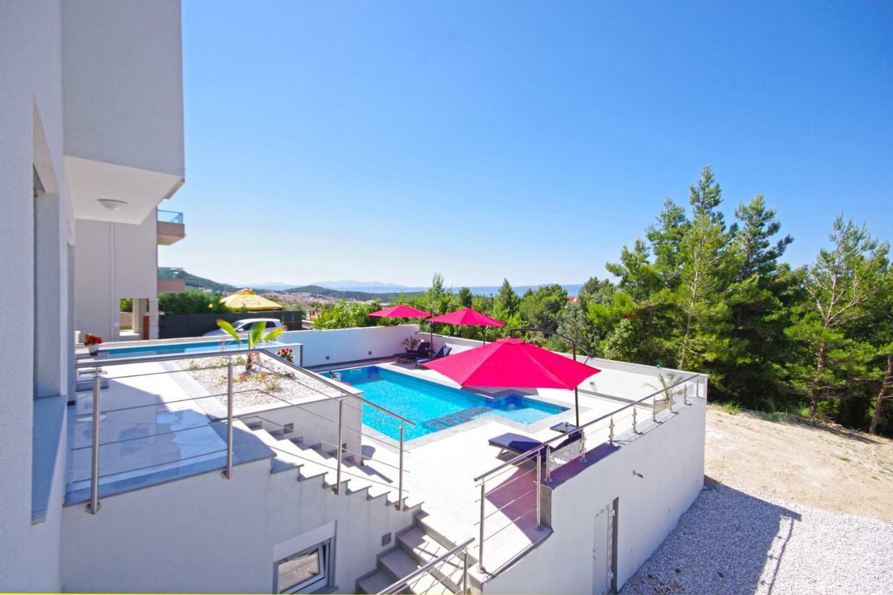 מאקרסקה Villa Inis מראה חיצוני תמונה