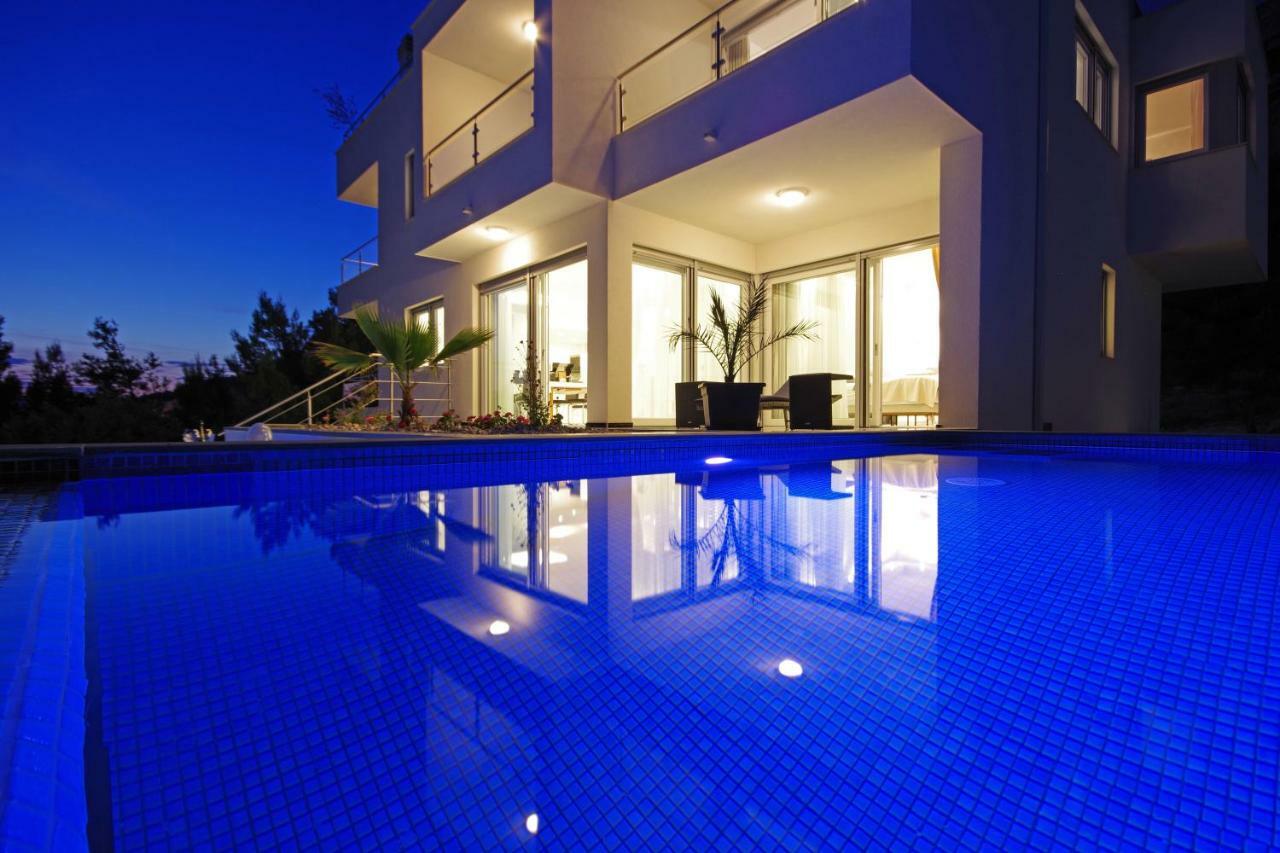 מאקרסקה Villa Inis מראה חיצוני תמונה